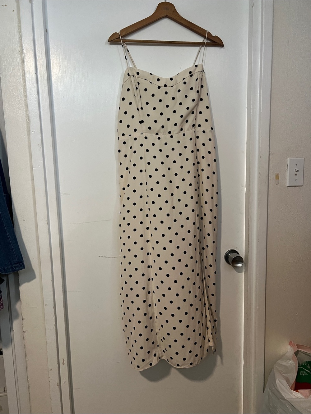 Abercrombie & Fitch Cream Maxi Skirt with Black Polka Dots